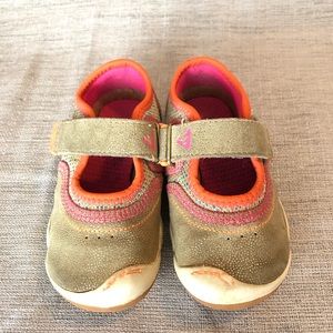 PLAE sneakers size 6.5